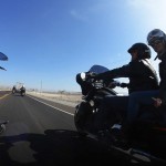 Sur la route au Pérou lors d'un voyage moto Harley